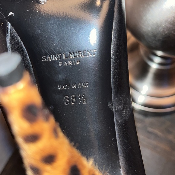 Saint Laurent pony hair booties - Picture 7 of 7